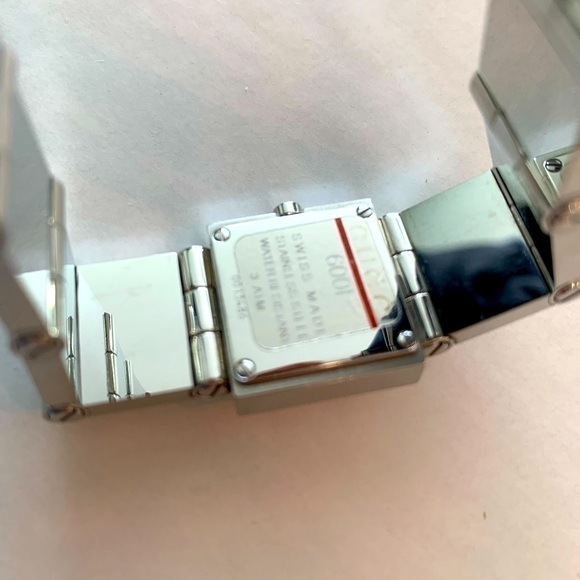 🩶Gucci 600L Stainless Steel Swiss Made Watch - Serial Number 0013486 - Picture 3 of 15